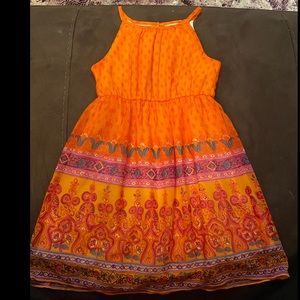 Beautiful girls dress, size 6. EXCELLENT CONDITION